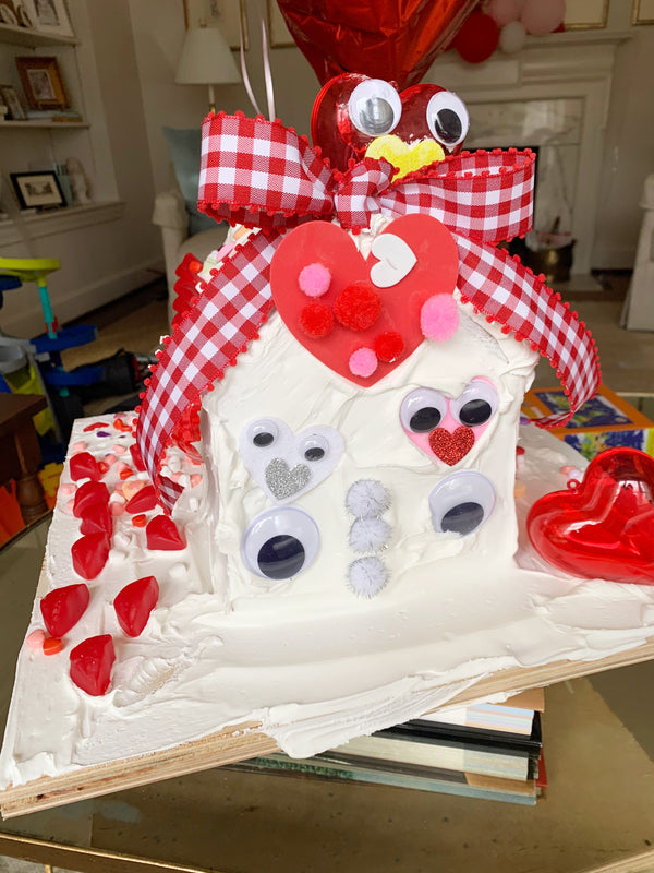 Valentine Gingerbread house