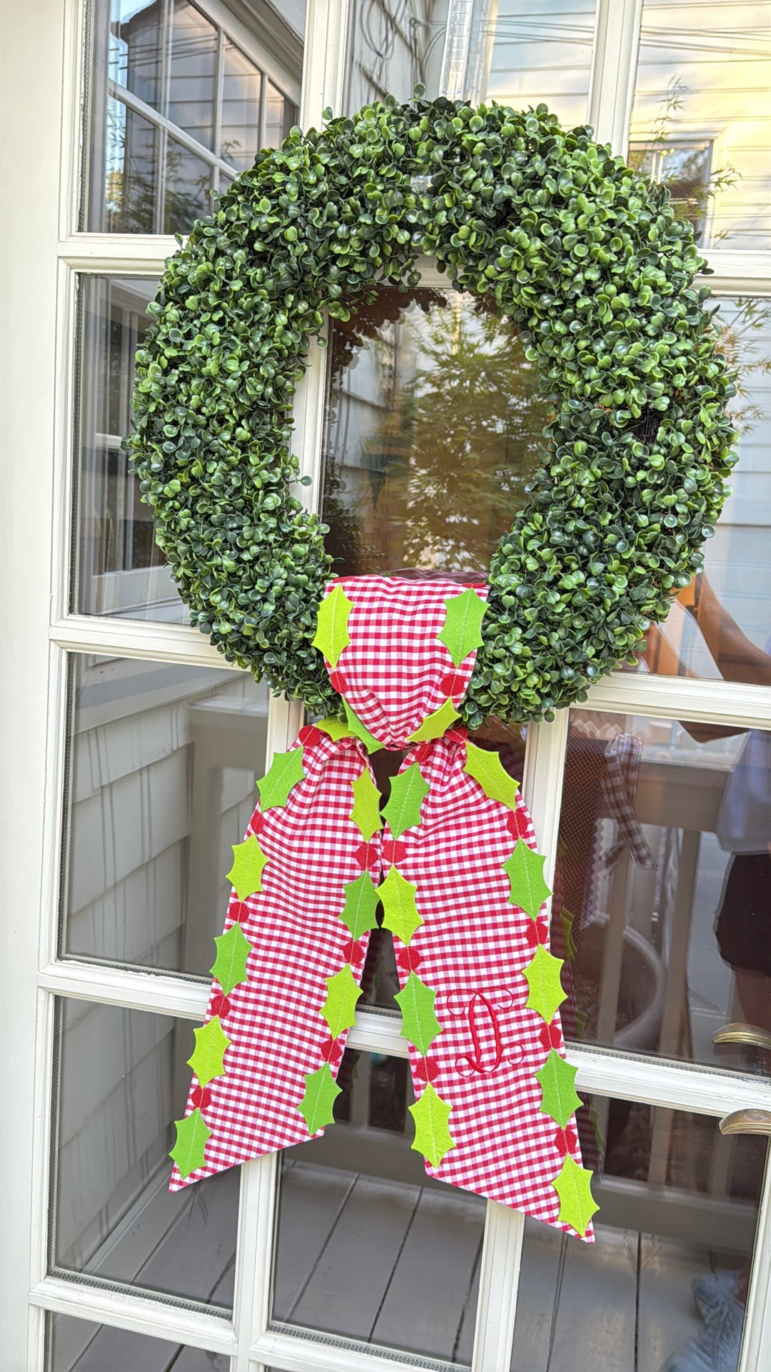 Red Gingham Holly Wreath Sash