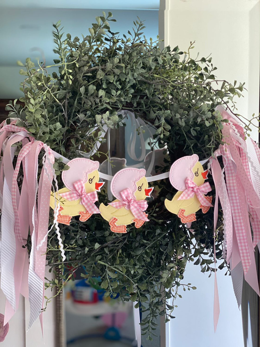 Duckie Bonnet Wreath Banner