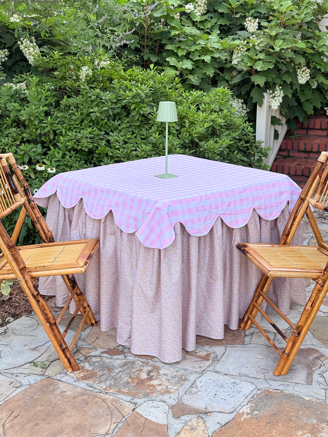 Pastel Garden Scalloped Topped
