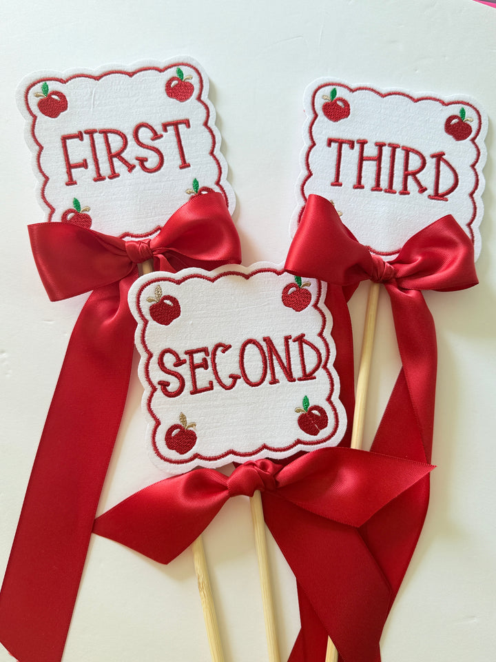 Square Scalloped Apple Wands
