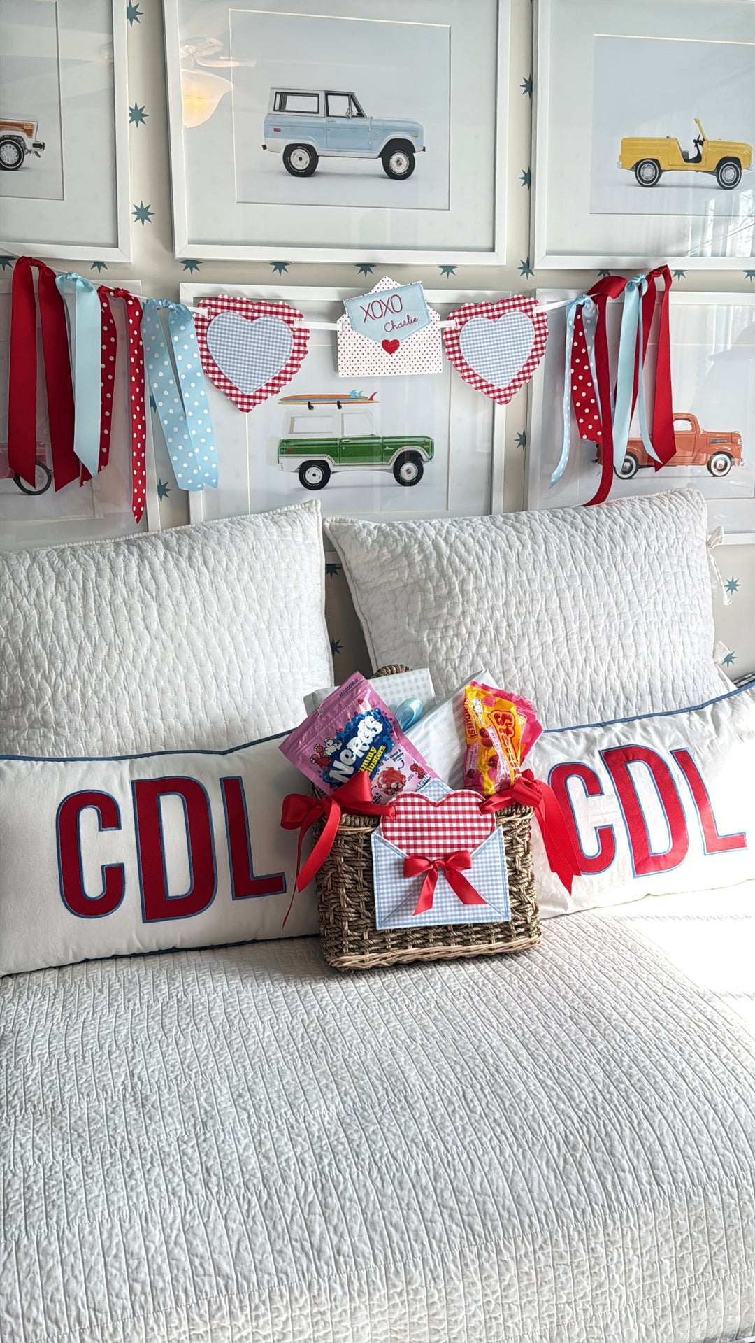 XOXO envelope banner