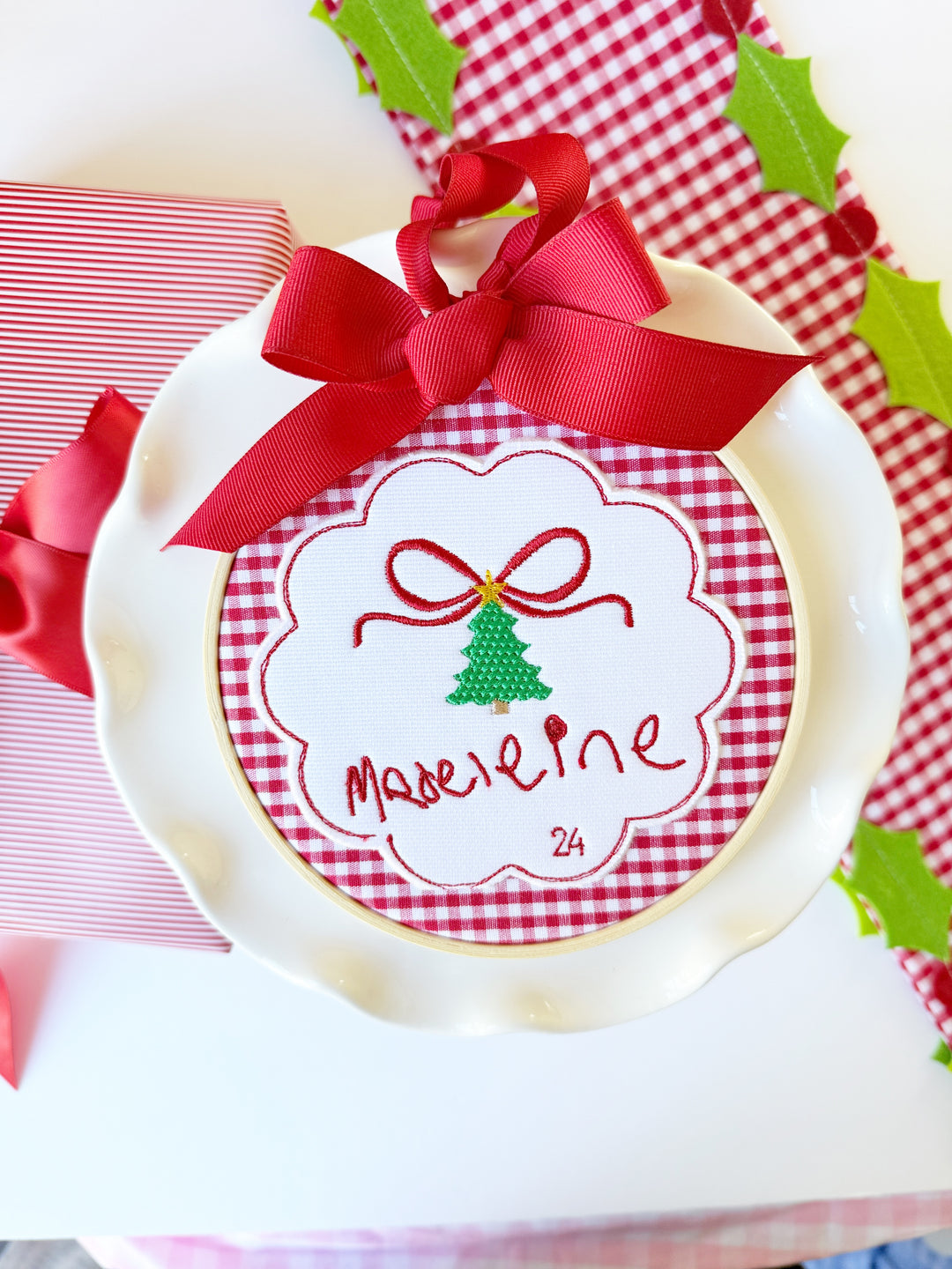 Gingham Background with Tree and Name Ornament