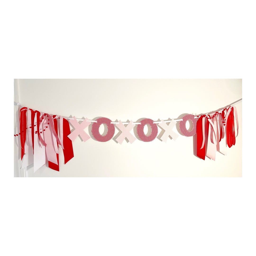 Valentine Red and Pink XOXO Banner