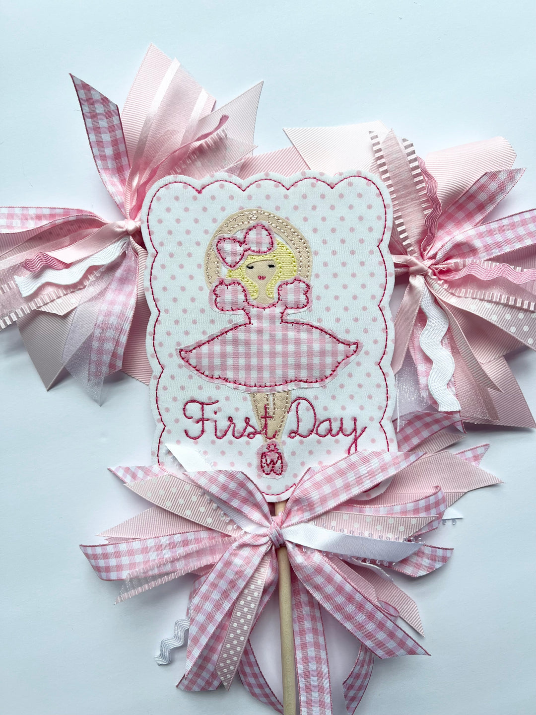 First Day of Dance Scalloped Wand