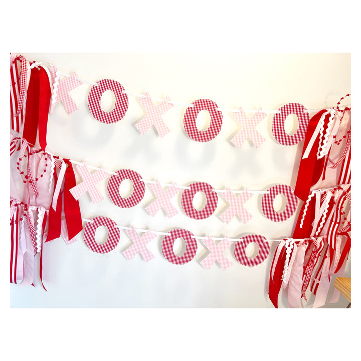 Valentine Red and Pink XOXO Banner