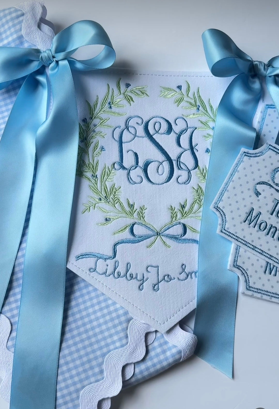 Baby Wreath Pendant
