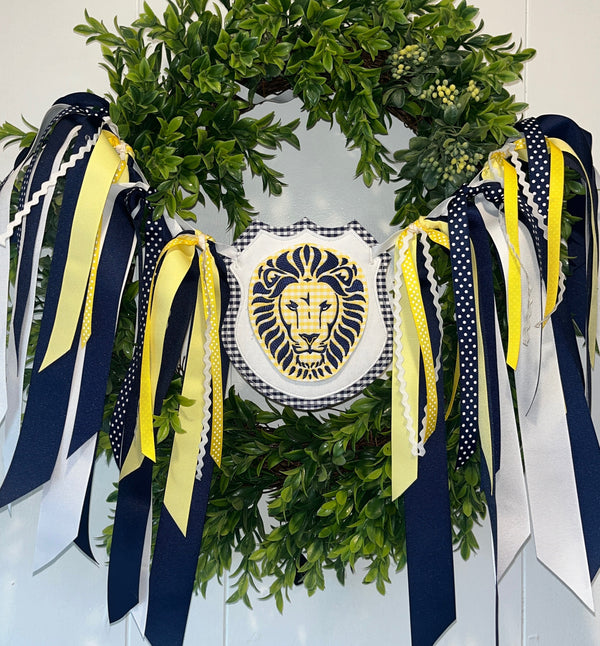 Lion Crest Wreath Banner