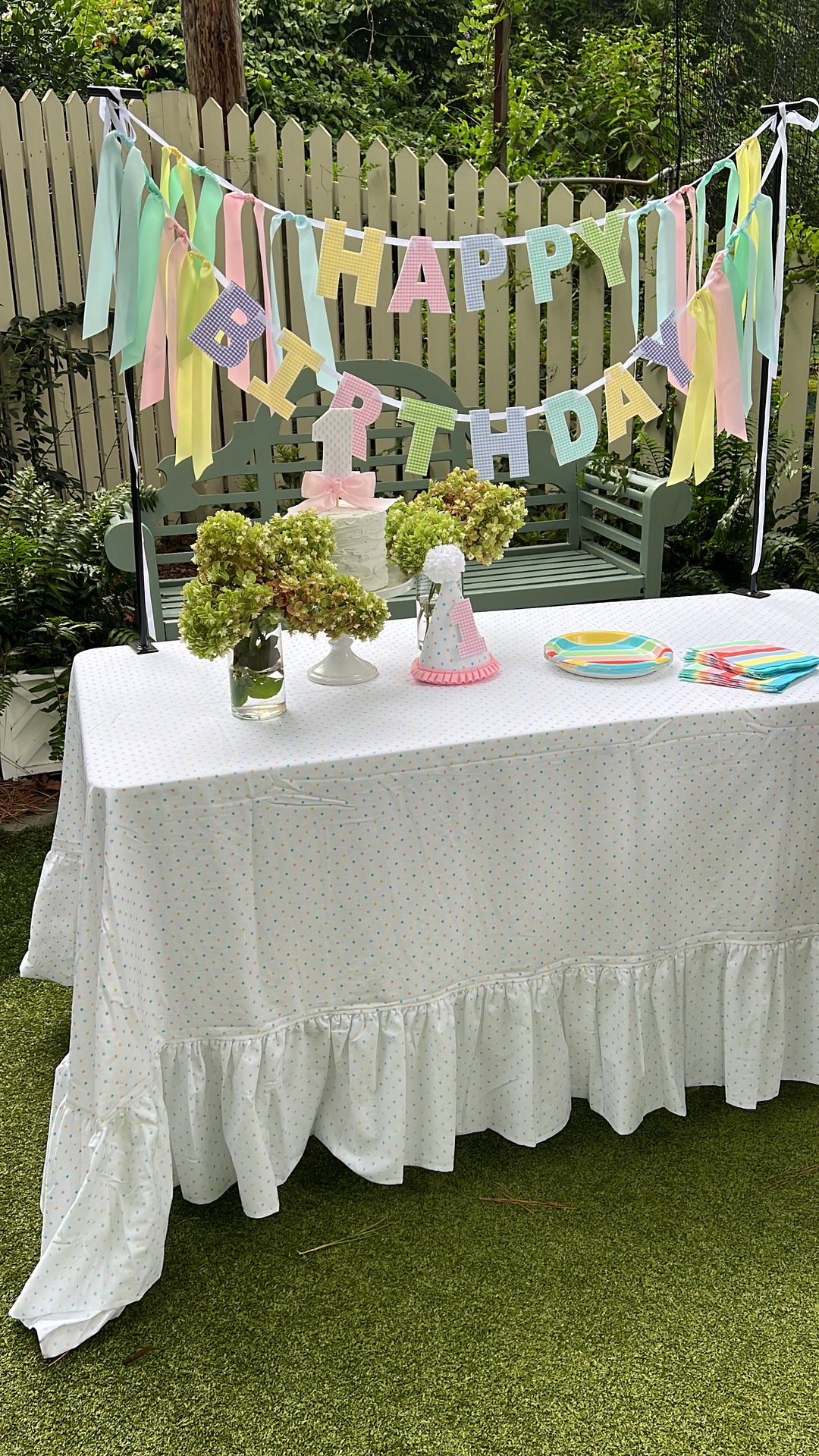 Pastel Dot Tablecloth with Ruffle