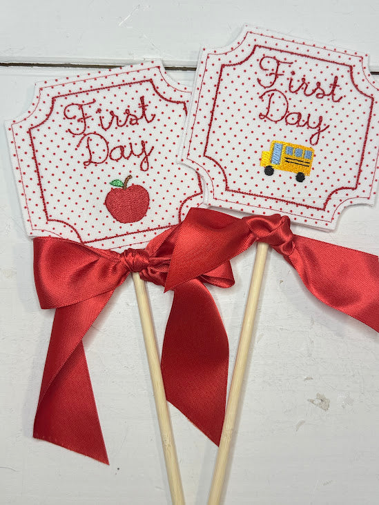 Square Dot Bus and Apple Wand