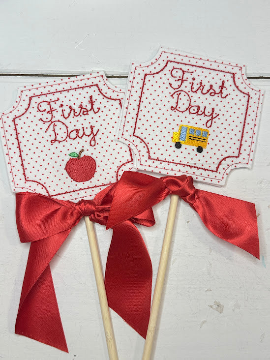 Square Dot Bus and Apple Wand