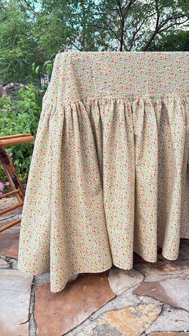 Drop Ruffle Tablecloth in Everlasting Posy Haze