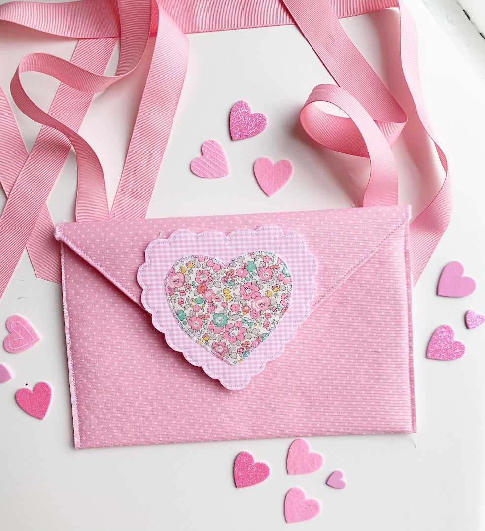 Valentine Pouch in Pink