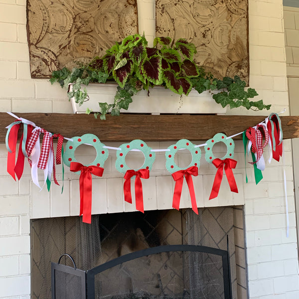 Christmas Wreath Banner